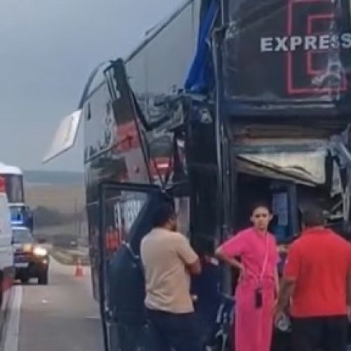 Acidente entre ônibus e caminhão deixa vários feridos na BR-101 no RN