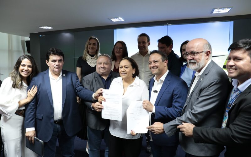 Governo do RN e municípios firmam acordo para investimento de R$ 60 milhões em policlínicas