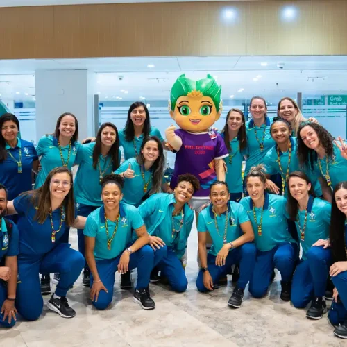 Brasil é campeão mundial de Futsal Feminino. Seleção faz 3 a 0 em Portugal na decisão e fatura taça