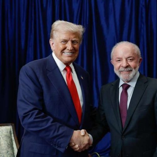 Nas redes sociais, Lula comenta “ótima reunião” com Trump na Malásia. Lula disse que discutiu de “forma franca e construtiva” a agenda comercial.