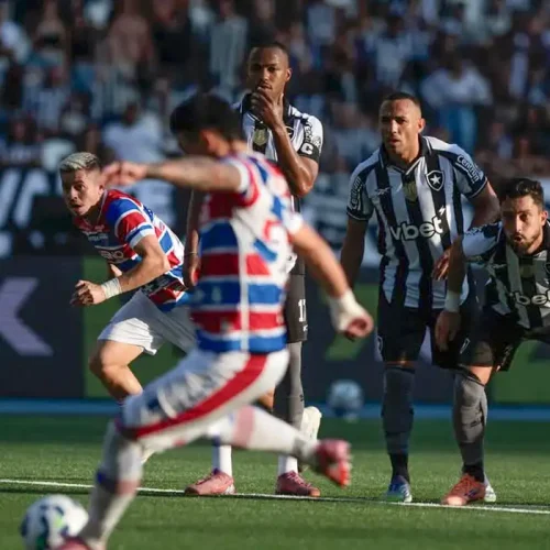 Fortaleza e Ceará são rebaixados na última rodada do Brasileirão 2025. 5Inter e Vitória contam com resultados paralelos e seguem na elite