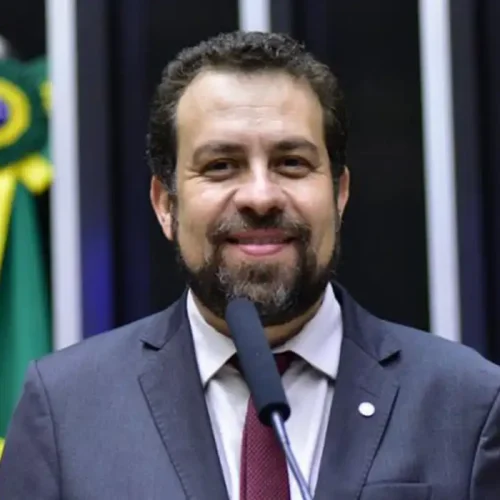Boulos diz que colocará governo na rua, ouvindo demandas populares. Novo ministro usa redes sociais para agradecer confiança de Lula