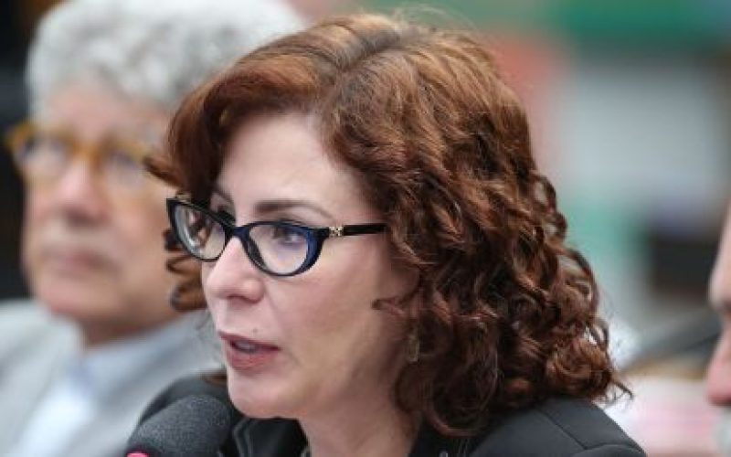 Mesmo presa, Carla Zambelli aumentou gastos com verba de gabinete