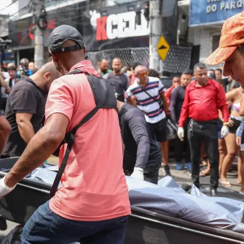 Moraes manda RJ preservar vídeos e enviar laudos e fotos de operação.  Ministro também questionou contradições em números apresentados